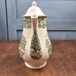 Théière anglaise vintage Royal Tudor Ware Coaching Taverns