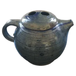 Théière bleue en grès