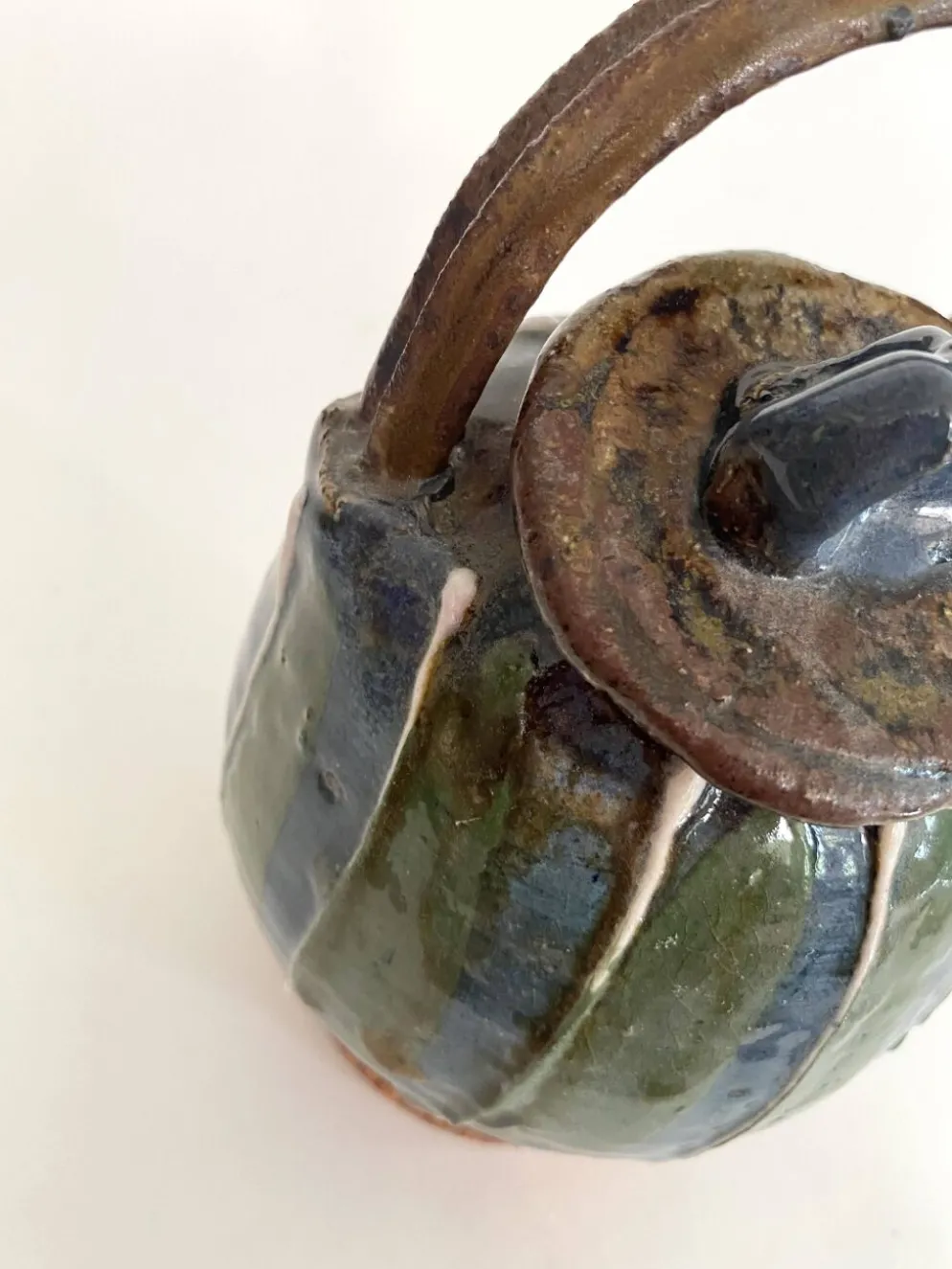 Théière en céramique artisanale, années 1980