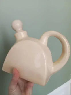 Théière en céramique craquelée