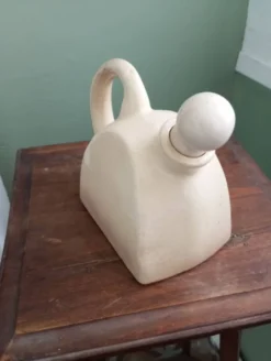 Théière en céramique craquelée