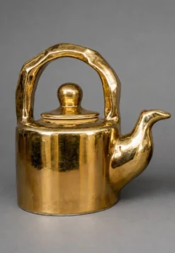 Théière en céramique dorée, modèle