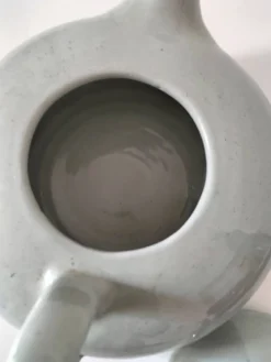 Théière en céramique émaillée céladon moucheté