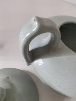 Théière en céramique émaillée céladon moucheté