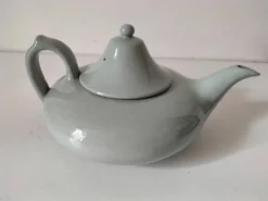 Théière en céramique émaillée céladon moucheté