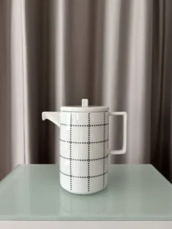 Théière en céramique scandinave Vinga de Suède
