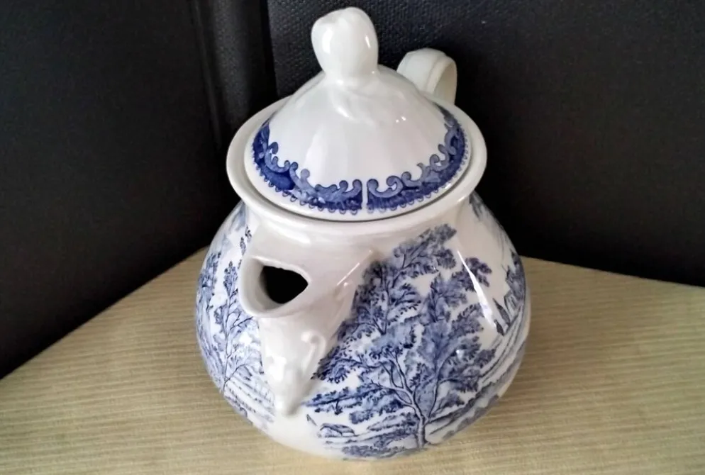 Théière en faience de Lunéville Modèle " English Style"