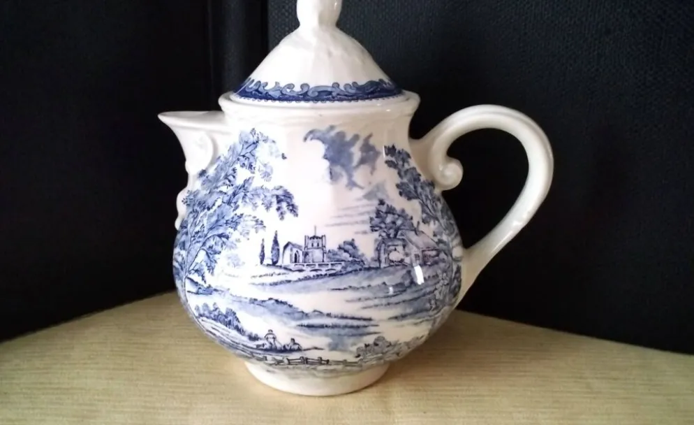 Théière en faience de Lunéville Modèle " English Style"