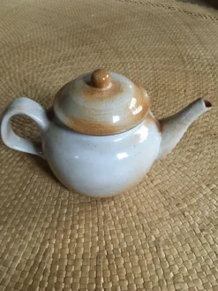 Théière en grès