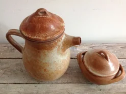 Théière en grés et son sucrier