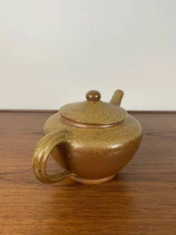 Théière en grès original , année 1960