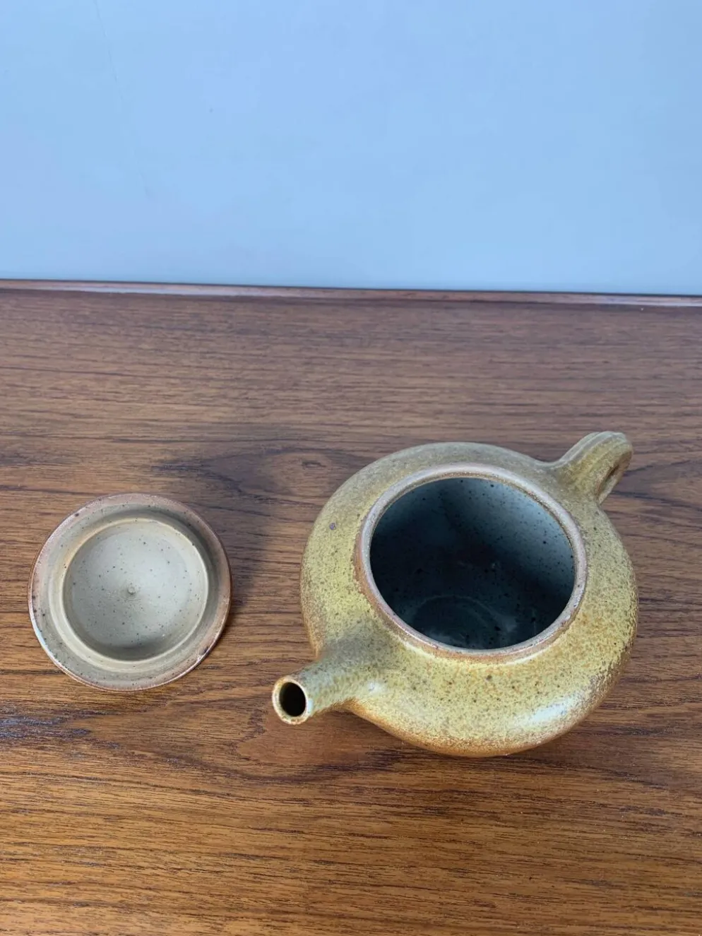 Théière en grès original , année 1960
