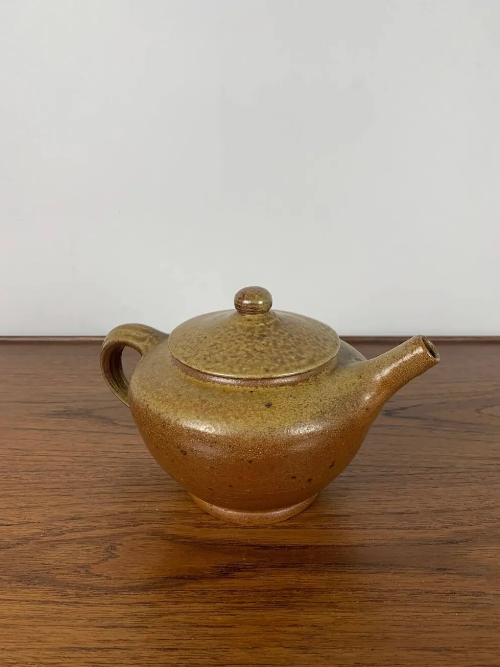 Théière en grès original , année 1960