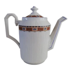 Théière en porcelaine