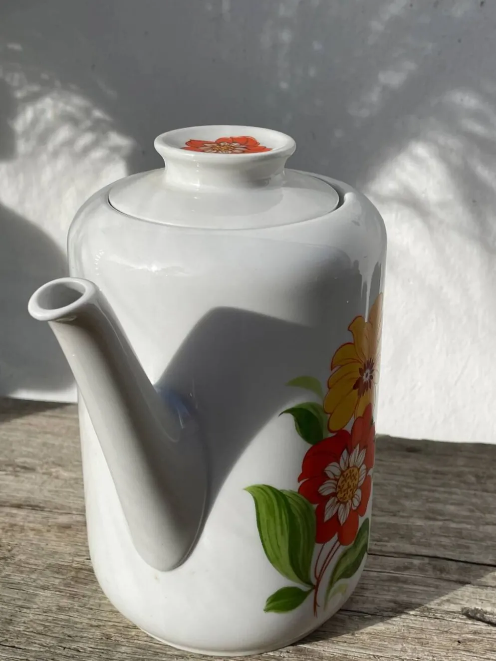 Théière en porcelaine à fleurs 1970 céramique italienne