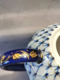 Théière en porcelaine Lomonosov, 1970-1986