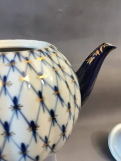 Théière en porcelaine Lomonosov, 1970-1986