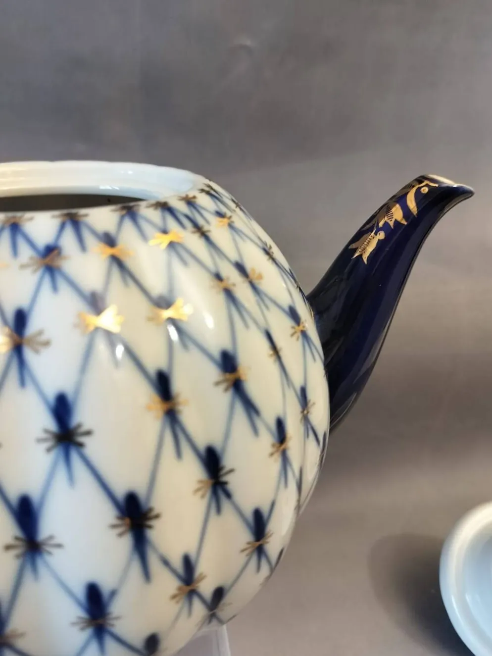 Théière en porcelaine Lomonosov, 1970-1986