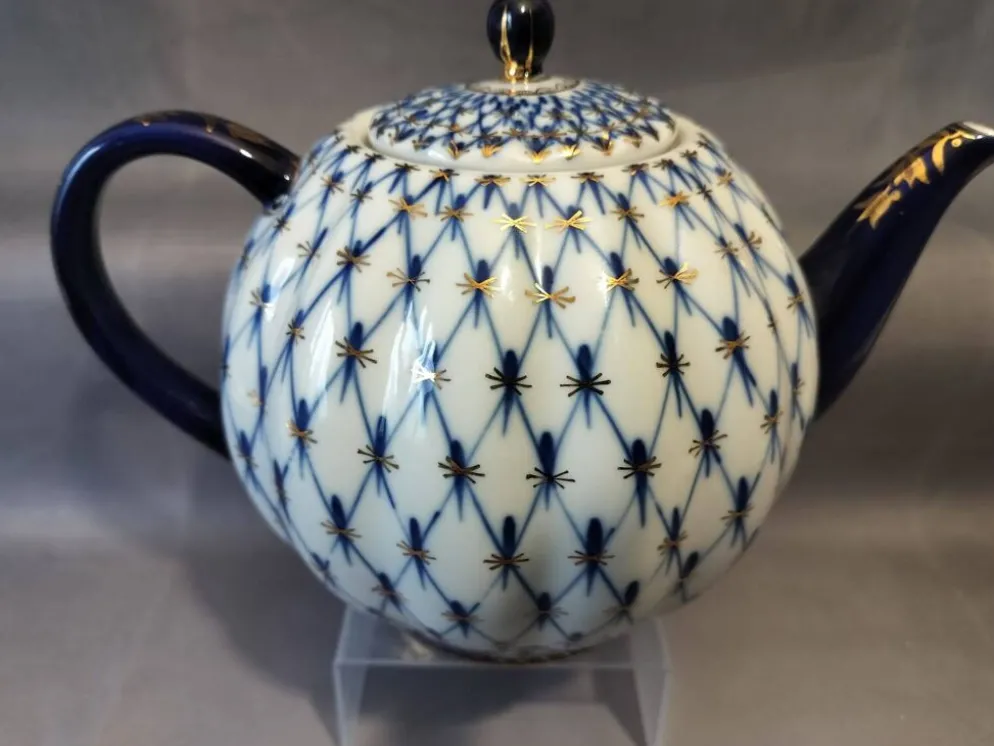 Théière en porcelaine Lomonosov, 1970-1986