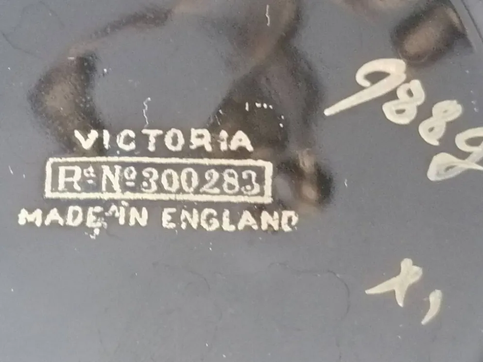 Théière Faïence émaillée Victoria numérotée