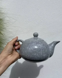 Théière 1980 grise et blanche moucheté