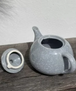 Théière 1980 grise et blanche moucheté