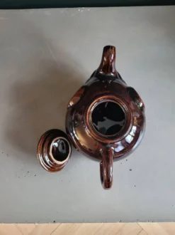 Théière éléphant en porcelaine marron