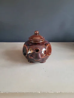 Théière éléphant en porcelaine marron
