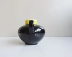 Théière noir et jaune années 1960