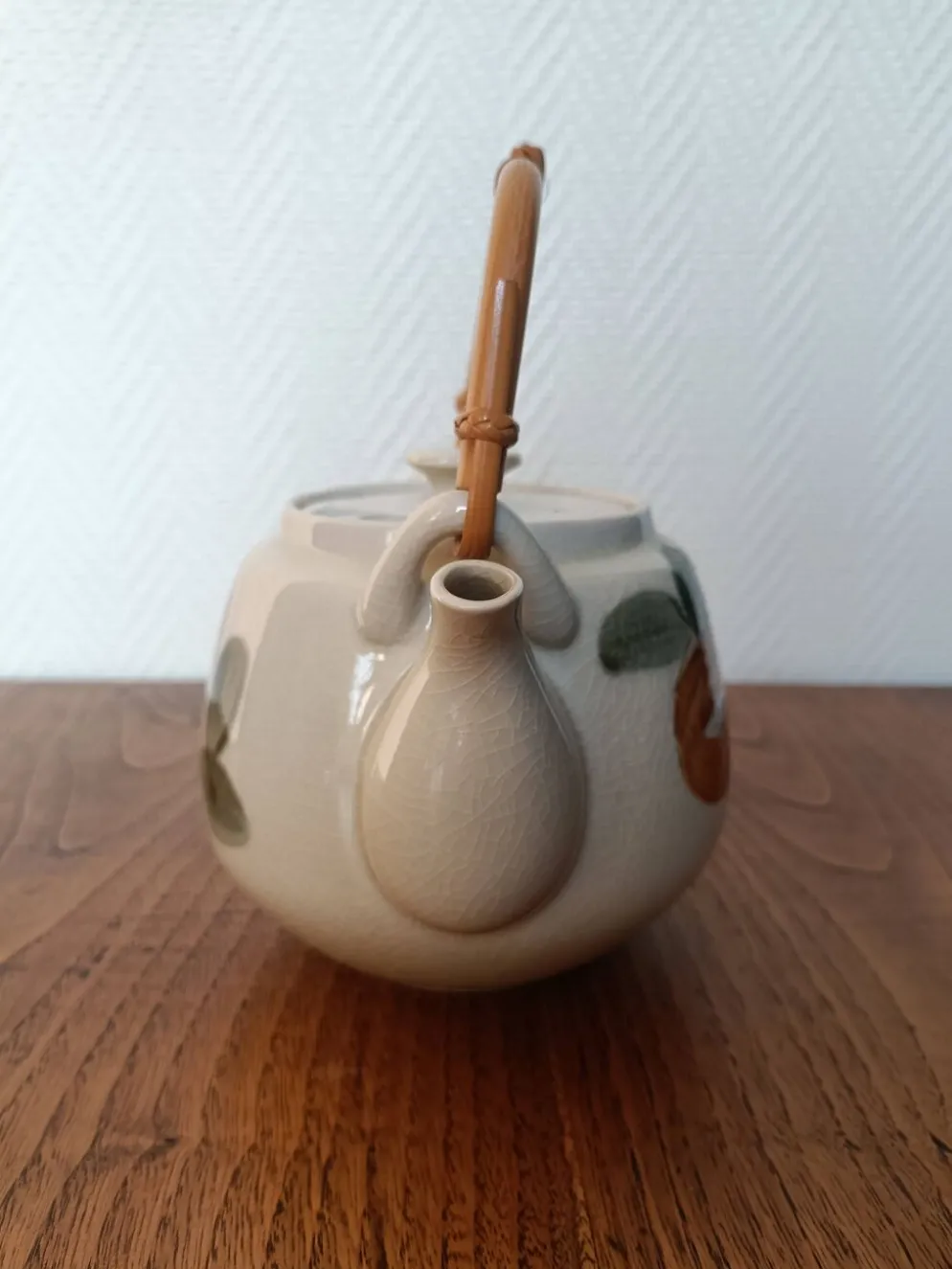 Théière style asiatique anse en bambou