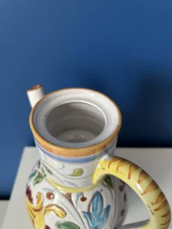 Théière vintage en céramique italienne peinte à la main