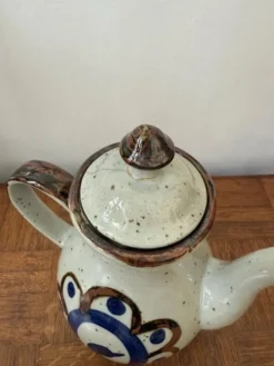 Théière vintage en grès
