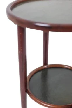 Thonet. Paire de guéridons à 2 plateaux en hêtre teinté. Années 1900.