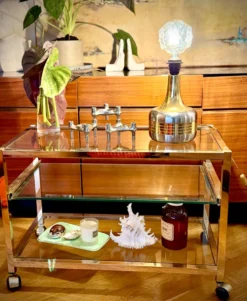 Titre Desserte Hollywood Regency chrome & verre – années 70