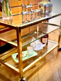 Titre Desserte Hollywood Regency chrome & verre – années 70