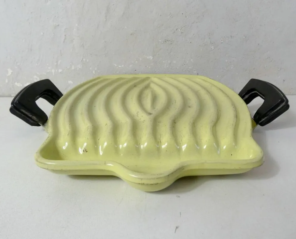 Tostador Le Creuset design Raymond Loewy