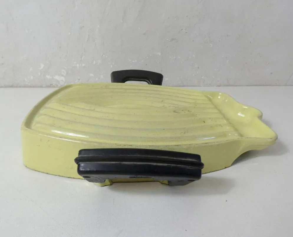 Tostador Le Creuset design Raymond Loewy