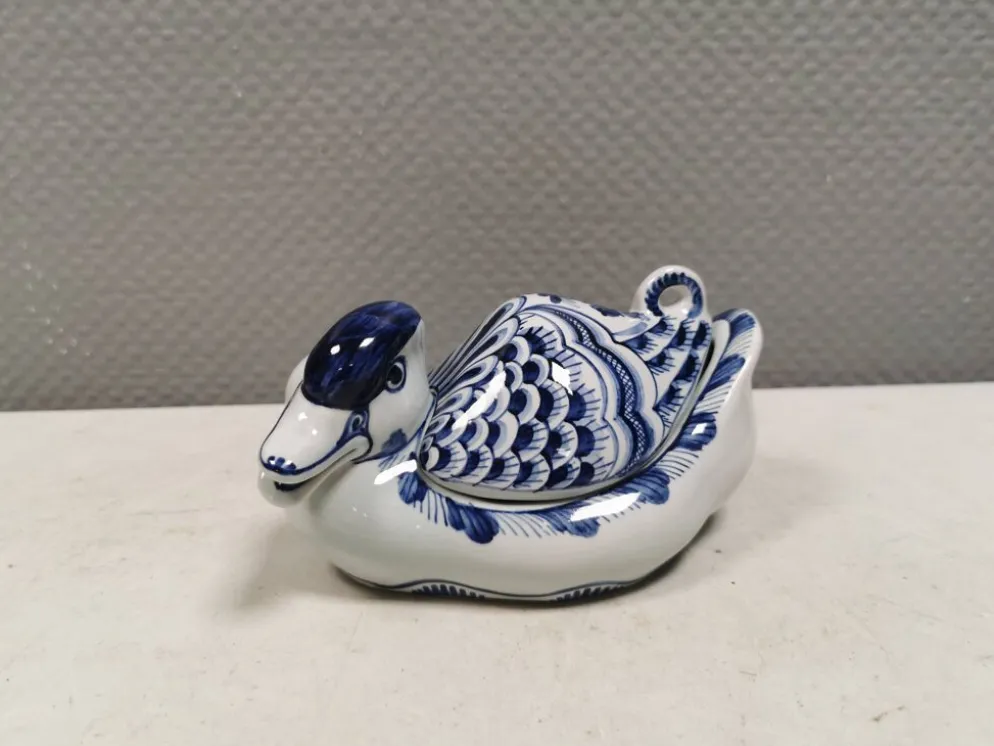 Tranquebar bonbonnière Duck, modèle 3043/1058, par Aluminia Danemark 1959