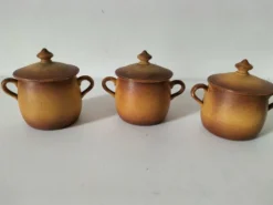 Trio de mini cocottes Pillivuyt en porcelaine – années 30-40