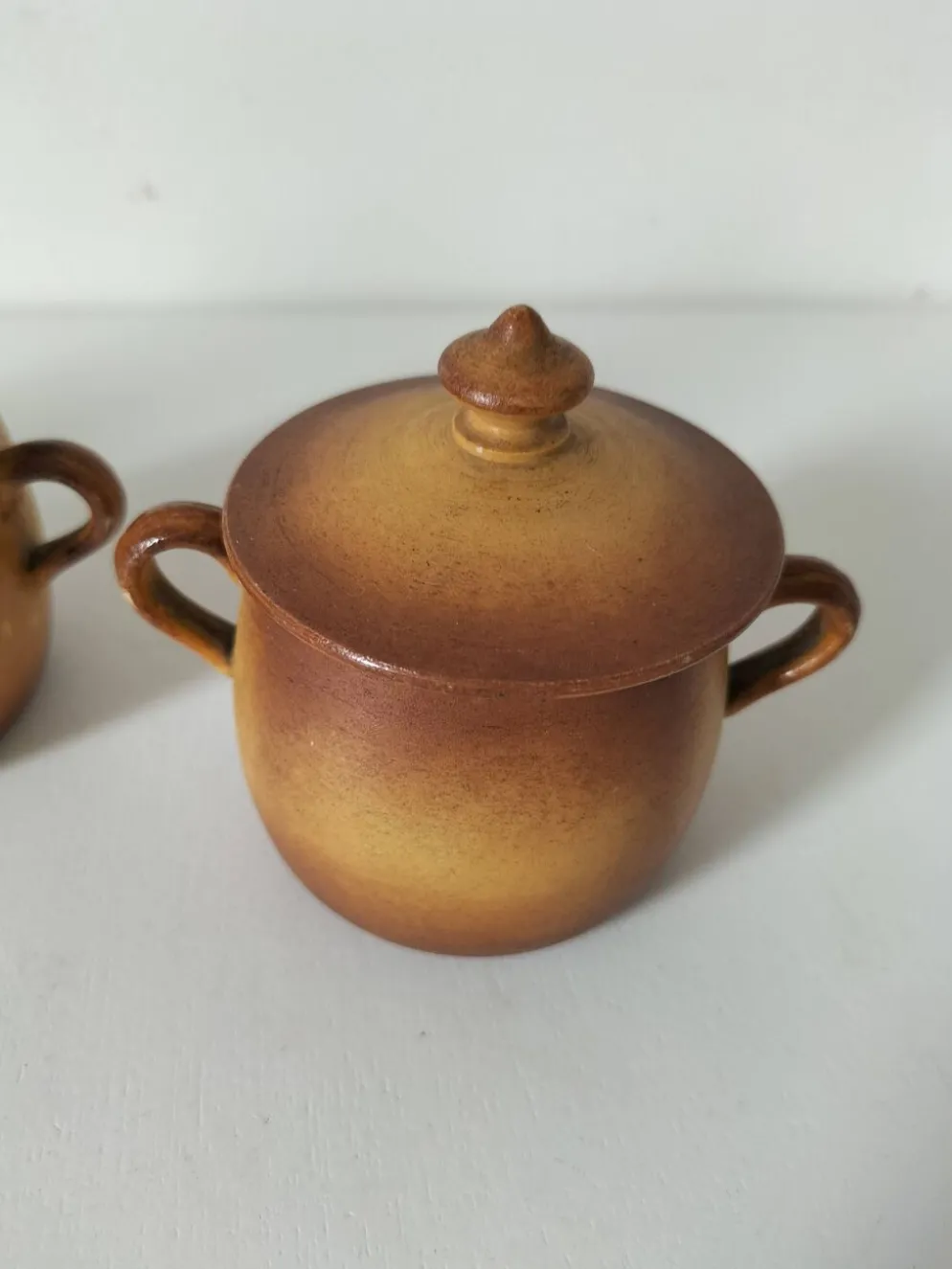 Trio de mini cocottes Pillivuyt en porcelaine – années 30-40