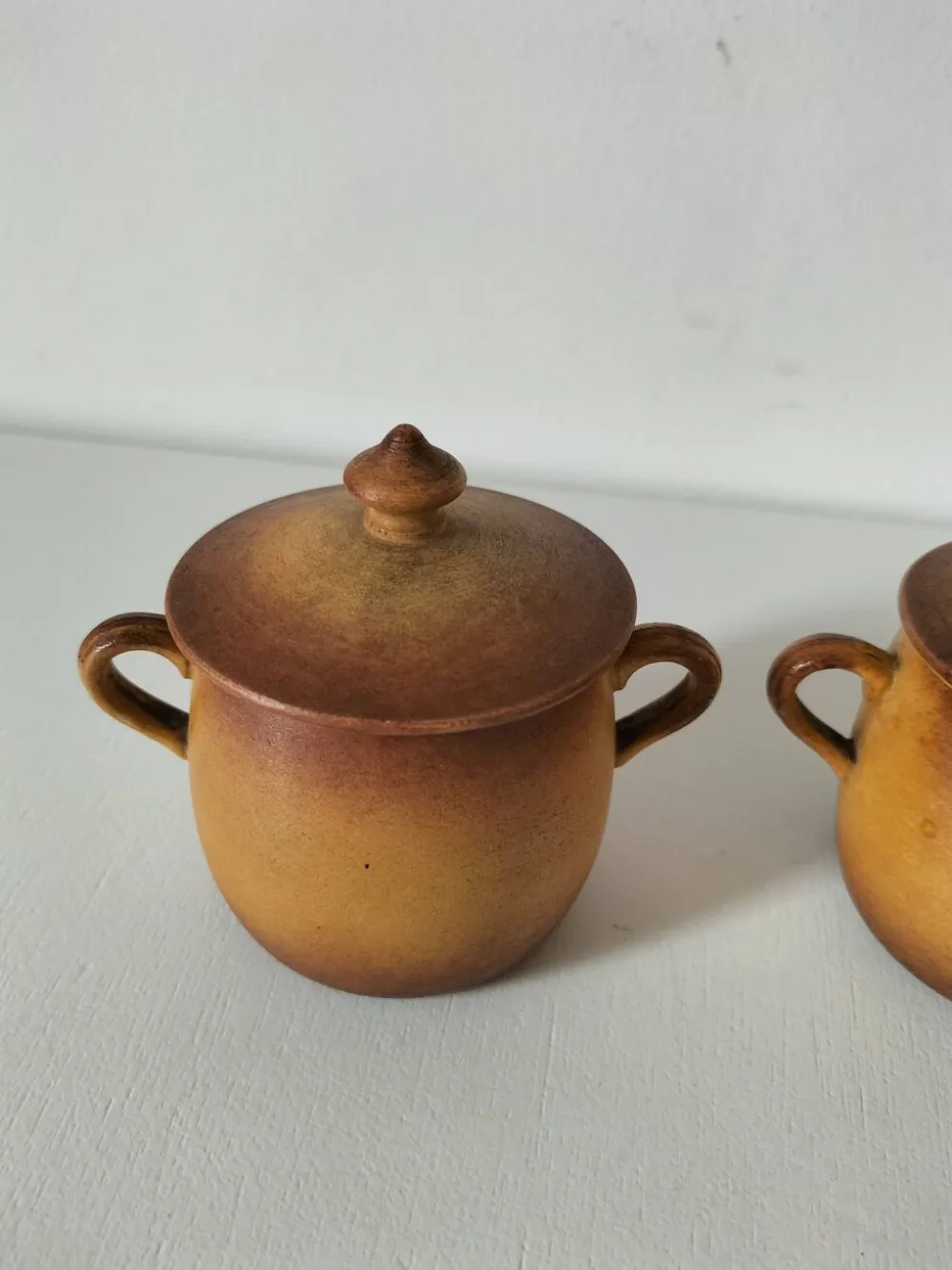 Trio de mini cocottes Pillivuyt en porcelaine – années 30-40