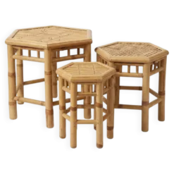 Trio de petites tables sellettes en rotin vintage