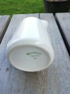 Trio de pot à lait en porcelaine blanche