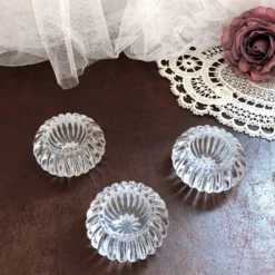 Trio de salières, poivrières, salerons en verre moulé