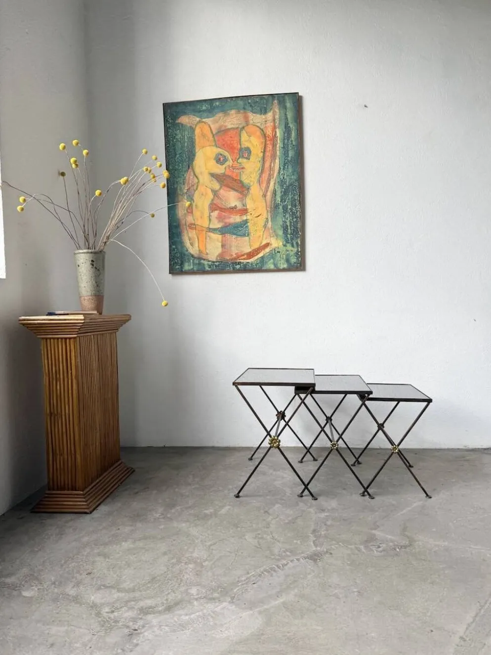 Trio de tables gigognes dans le goût de Jacques Adnet, années 50
