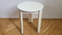 Trio de tabourets ou tables d'appoint du milieu du siècle, Olaf Von Bohr pour Gedy, Italie, années 1970.