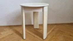 Trio de tabourets ou tables d'appoint du milieu du siècle, Olaf Von Bohr pour Gedy, Italie, années 1970.