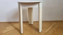 Trio de tabourets ou tables d'appoint du milieu du siècle, Olaf Von Bohr pour Gedy, Italie, années 1970.