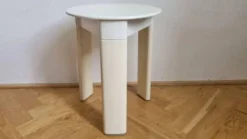 Trio de tabourets ou tables d'appoint du milieu du siècle, Olaf Von Bohr pour Gedy, Italie, années 1970.