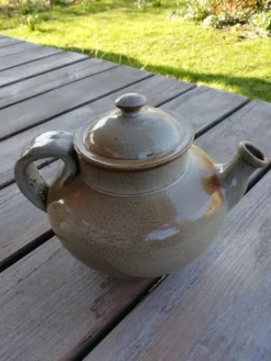 Trio de théières en grès artisanal